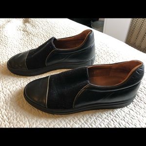 Dries Van Noten Black Loafers size 37